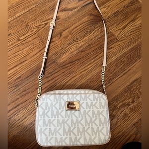michael kors crossbody purse